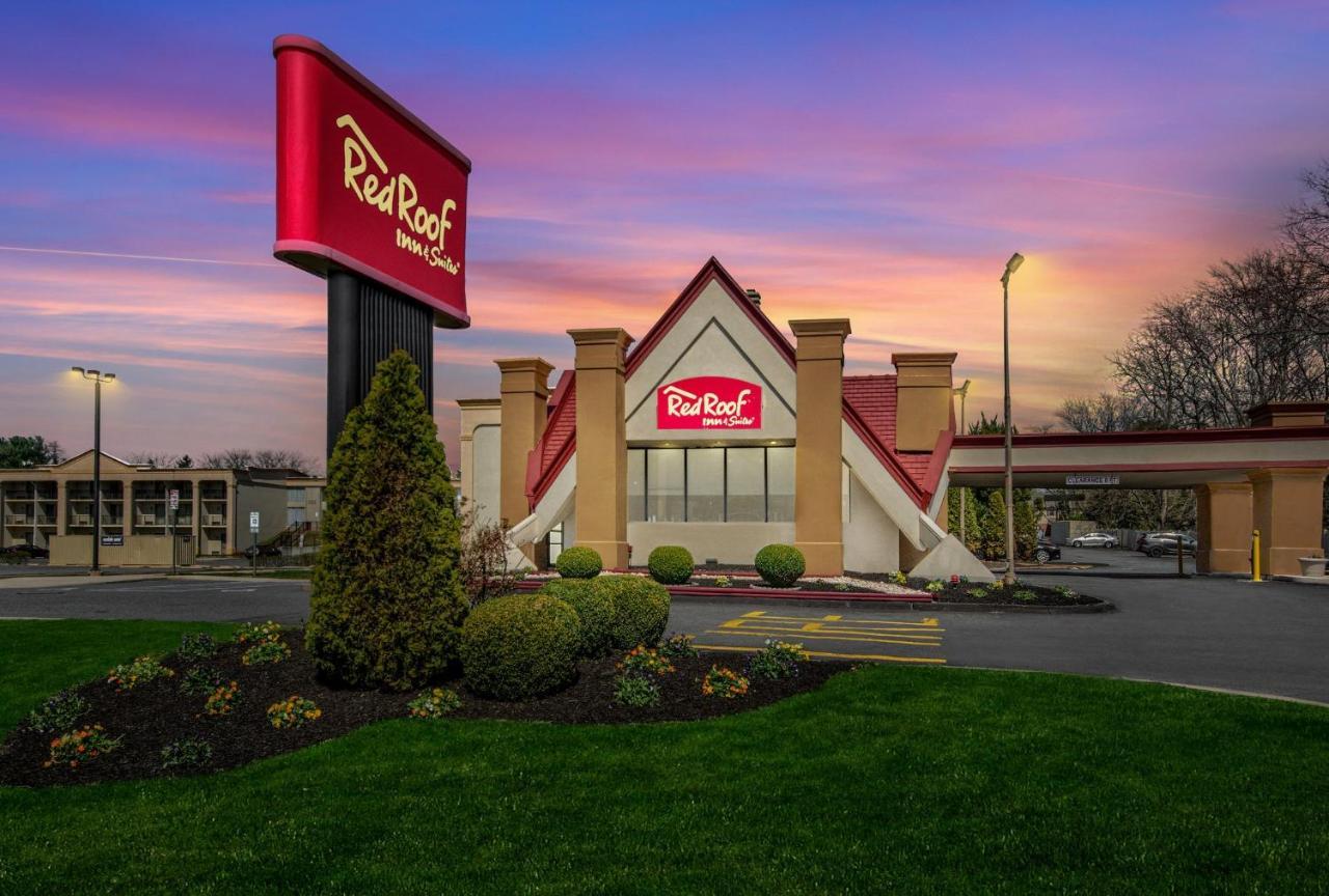 Red Roof And - Motel Newark